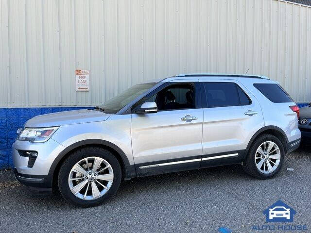 2019 Ford Explorer Limited's photo