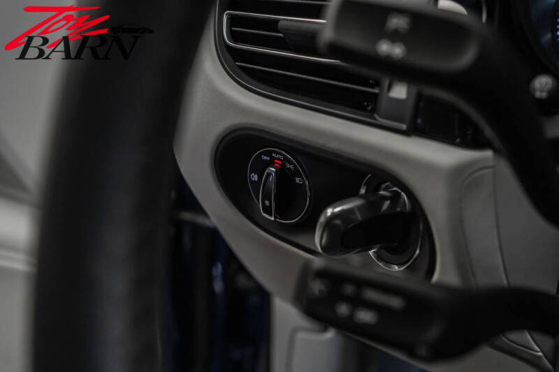 2022 Porsche Macan S