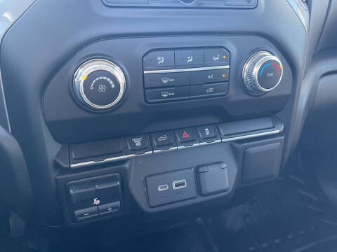 2023 GMC Sierra 2500HD Pro