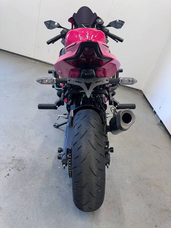 2025 Kawasaki Ninja ZX-4RR ABS