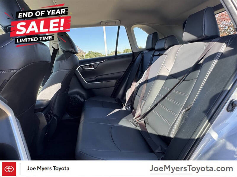 2025 Toyota RAV4 Hybrid XLE Premium