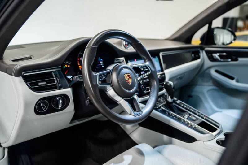 2021 Porsche Macan GTS