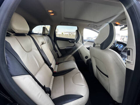 2011 Volvo XC60 3.2 R-Design