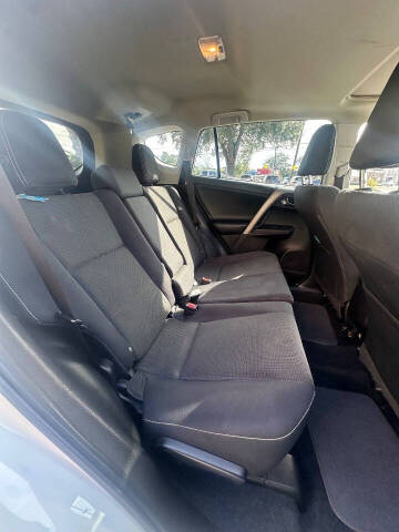 2017 Toyota RAV4 XLE