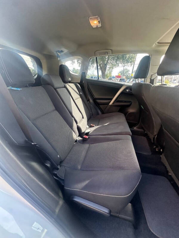 2017 Toyota RAV4 XLE