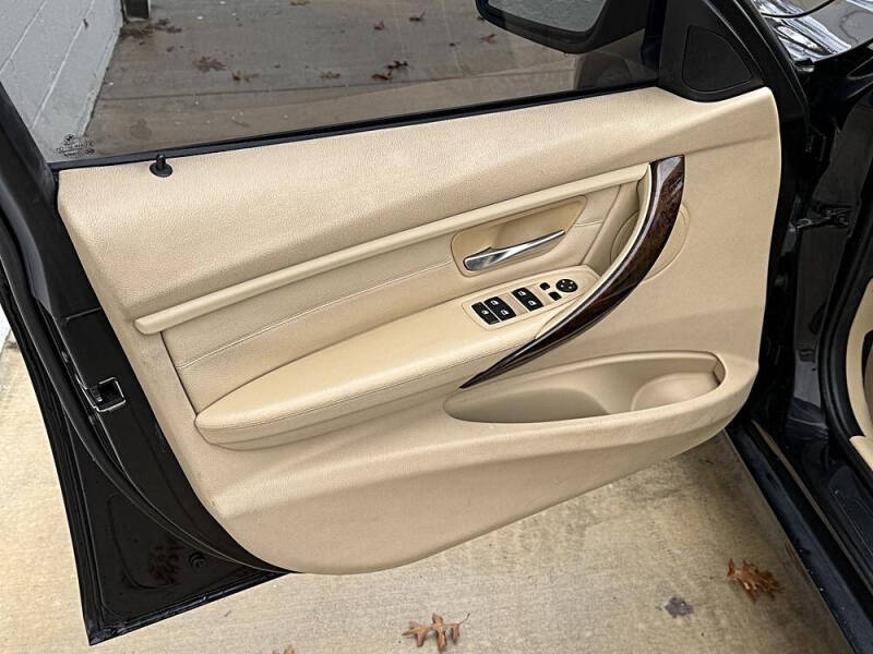 2013 BMW 3 Series 328i