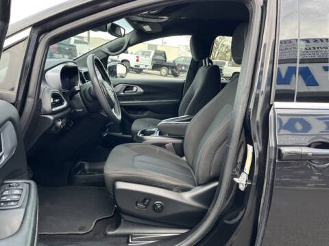 2022 Chrysler Pacifica Touring