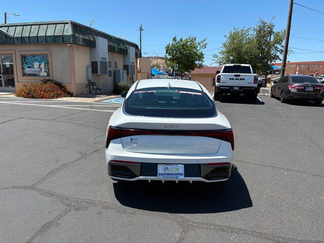 2025 Kia K5 LXS