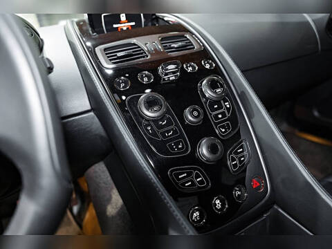 2014 Aston Martin Vanquish