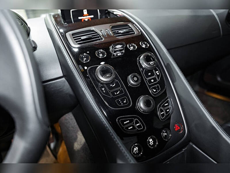 2014 Aston Martin Vanquish