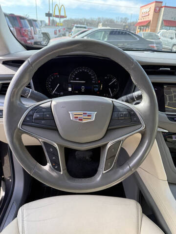 2018 Cadillac XT5 Luxury