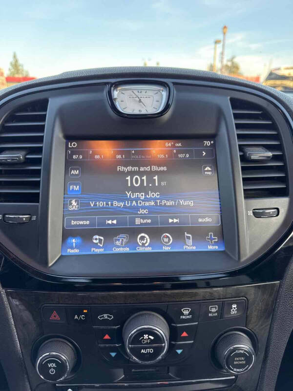 2013 Chrysler 300 Motown