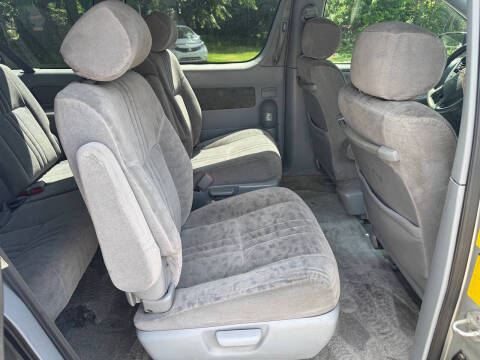 2002 Toyota Sienna LE