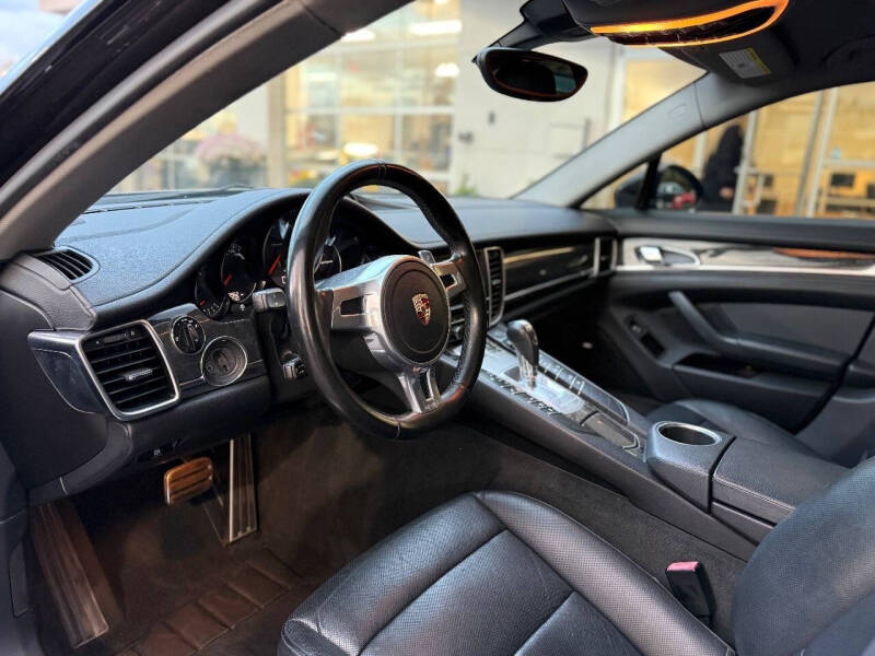 2012 Porsche Panamera