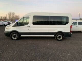 2017 ford transit passenger 350 xlt