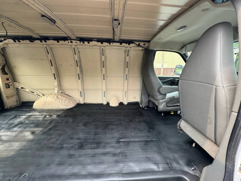 2017 Chevrolet Express 2500