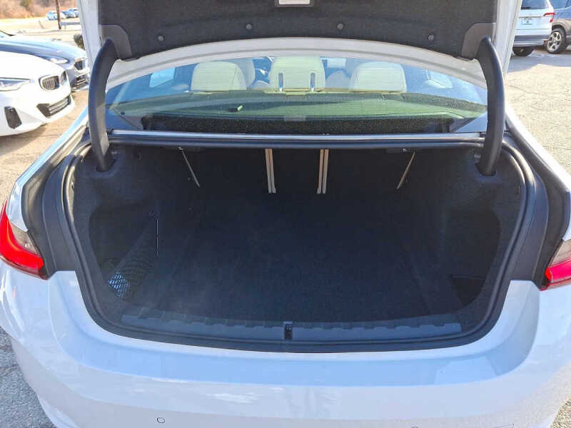 2023 BMW 3 Series 330i xDrive