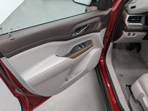 2022 GMC Acadia SLE