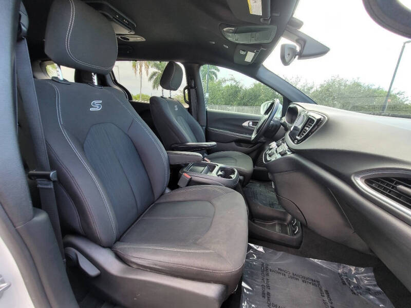 2019 Chrysler Pacifica Touring Plus