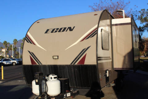 2017 Pacific Coachworks Econ 18RBS