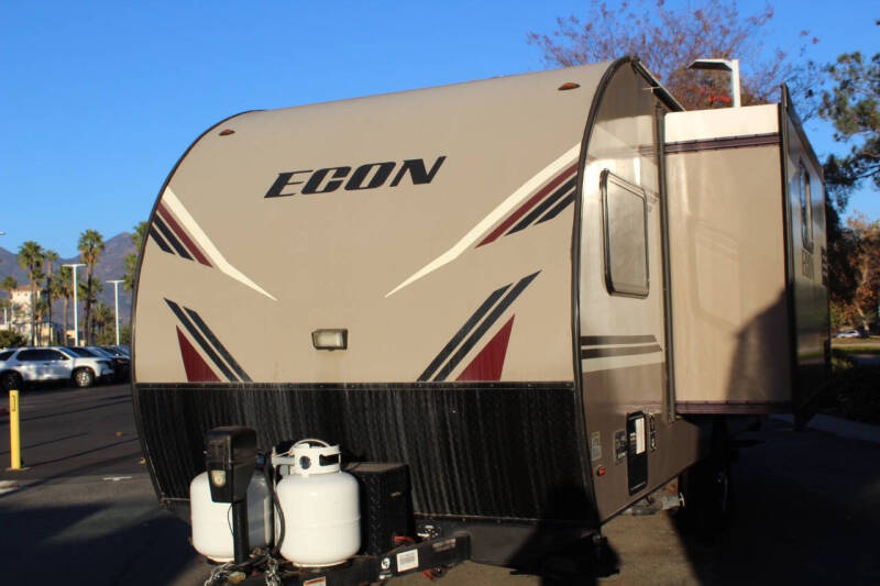 2017 Pacific Coachworks Econ 18RBS