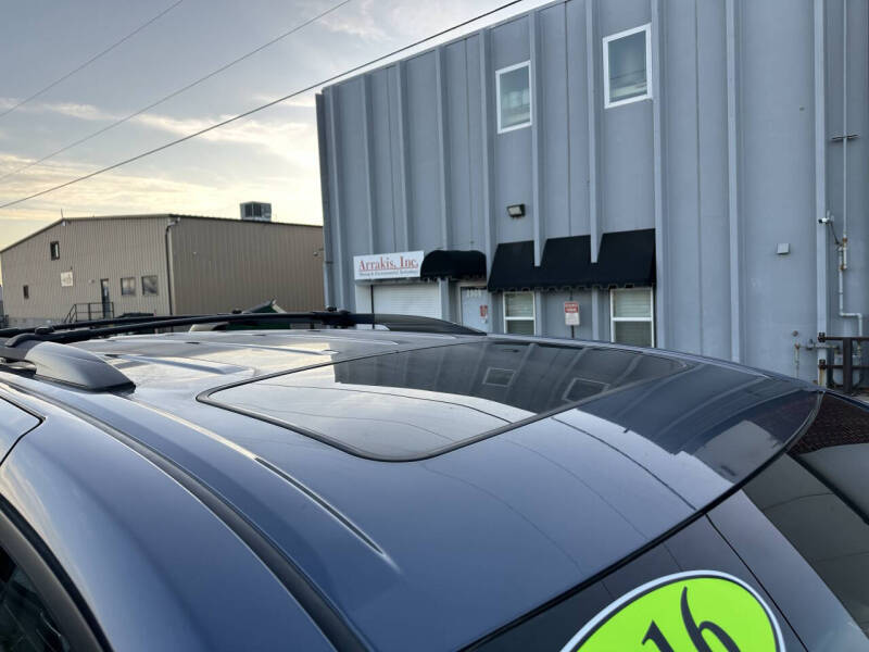 2016 Toyota Sienna XLE Premium 7-Passenger