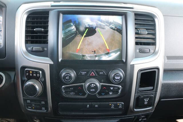 2017 RAM 1500 SLT