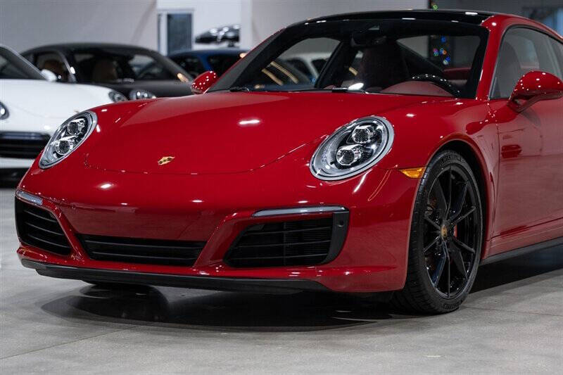 2019 Porsche 911 Carrera 4S