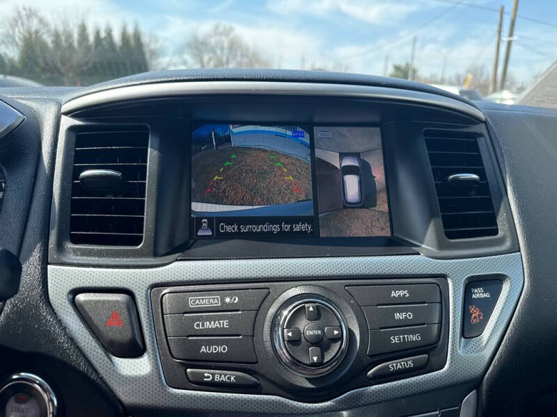 2017 Nissan Pathfinder S