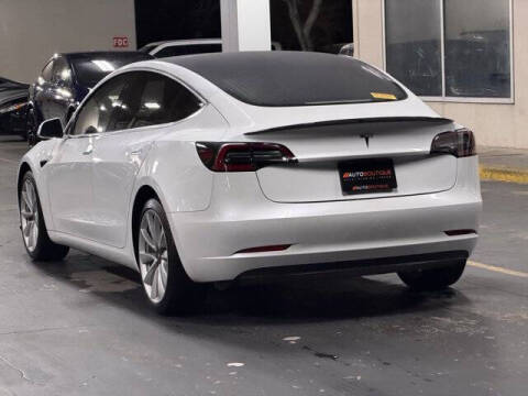 2020 Tesla Model 3 Standard Range