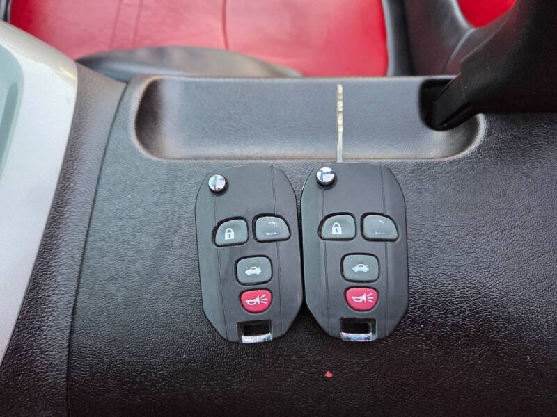 2007 Saturn SKY Red Line