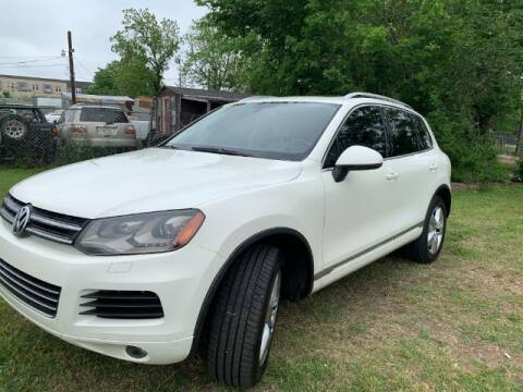 2013 Buick Enclave for sale at Allen Motor Co in Dallas TX