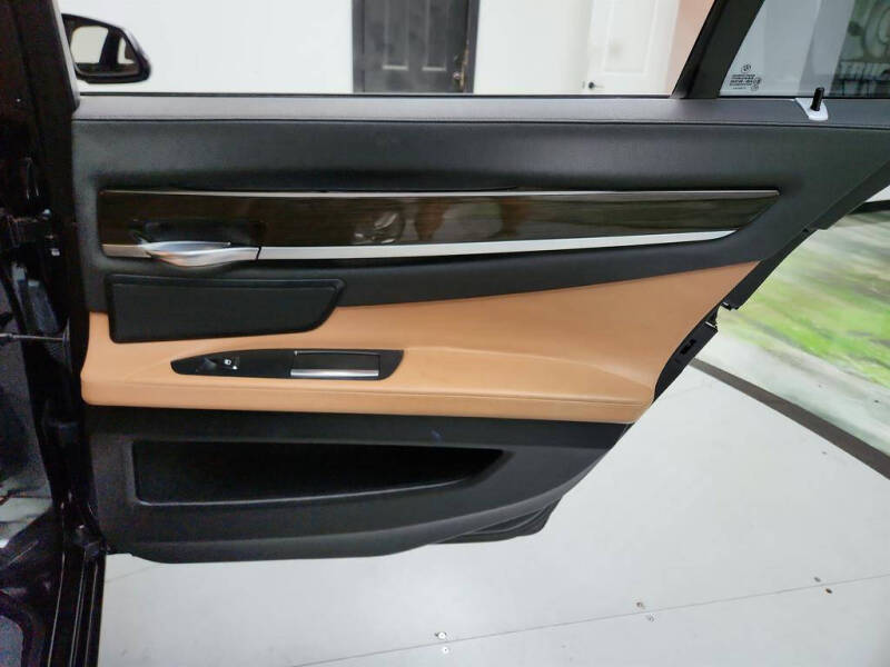 2014 BMW 7 Series 740i