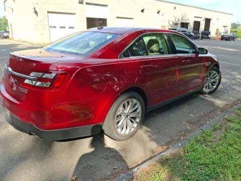 2017 Ford Taurus Limited