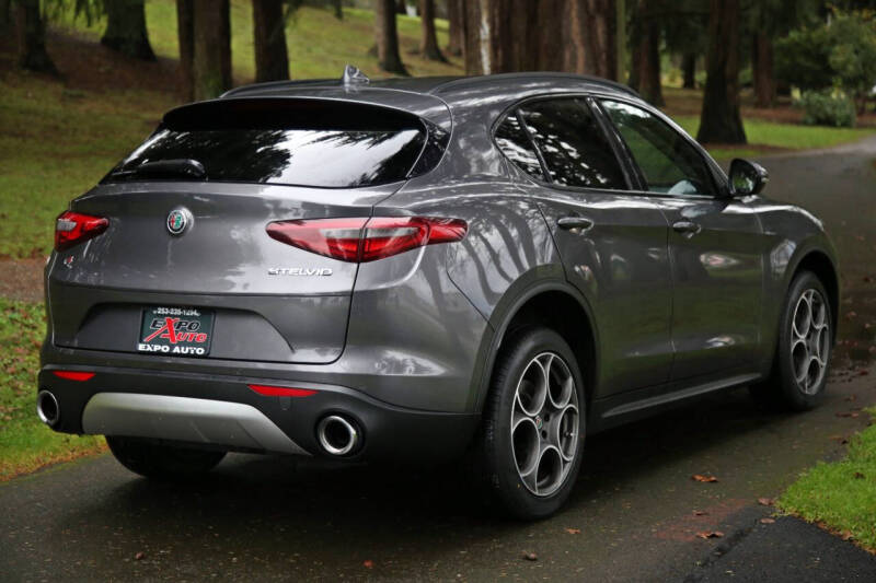 2018 Alfa Romeo Stelvio Sport