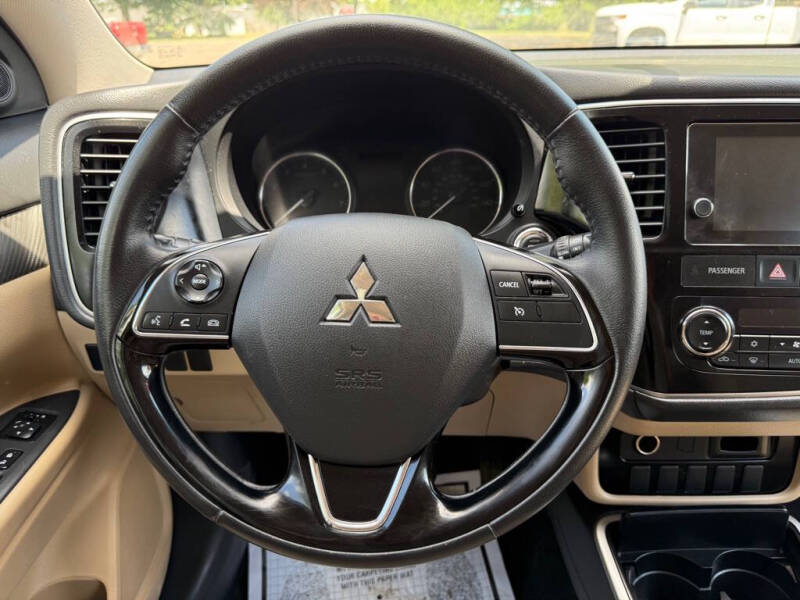 2017 Mitsubishi Outlander SE