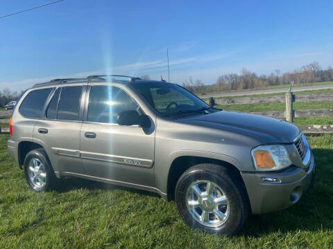 2005 GMC Envoy for sale at Hitt & Mis Auto in Cape Girardeau MO