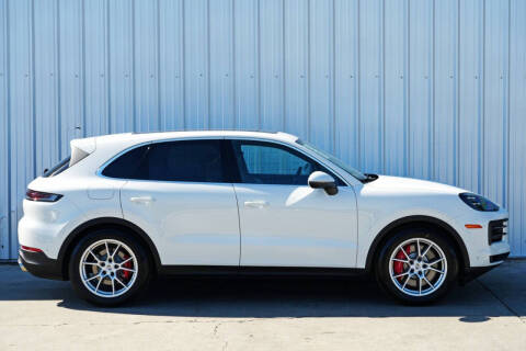 2025 Porsche Cayenne S