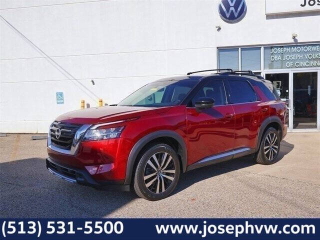 2023 Nissan Pathfinder Platinum