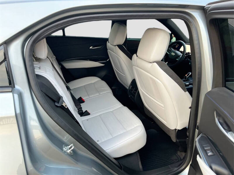 2025 Cadillac XT4 Sport