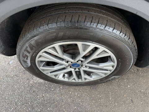 2021 Ford Escape SEL