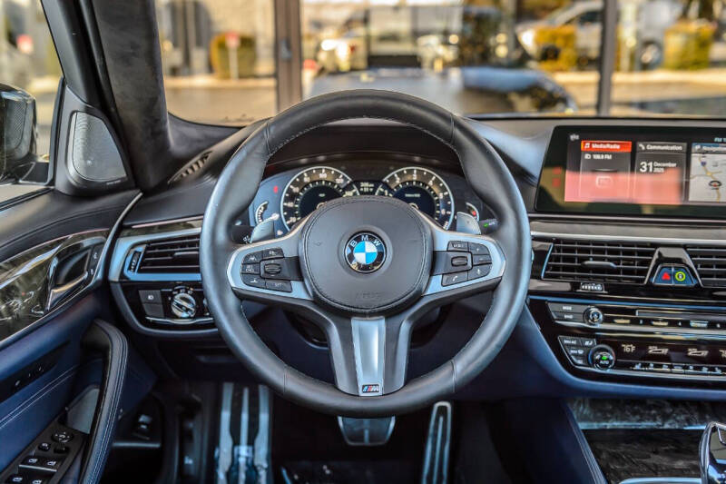 2019 BMW 5 Series 540i
