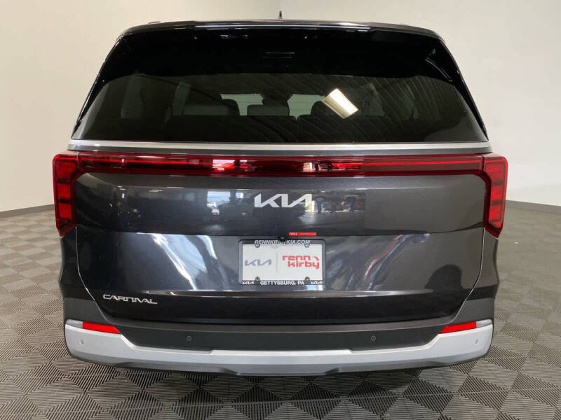 2026 Kia Carnival EX