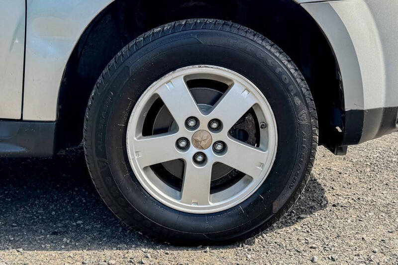 2009 Mitsubishi Outlander ES