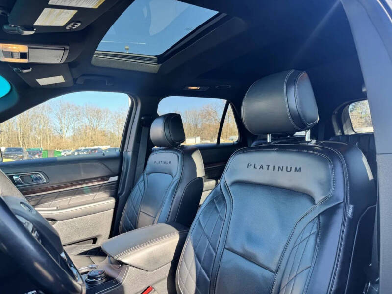 2017 Ford Explorer Platinum