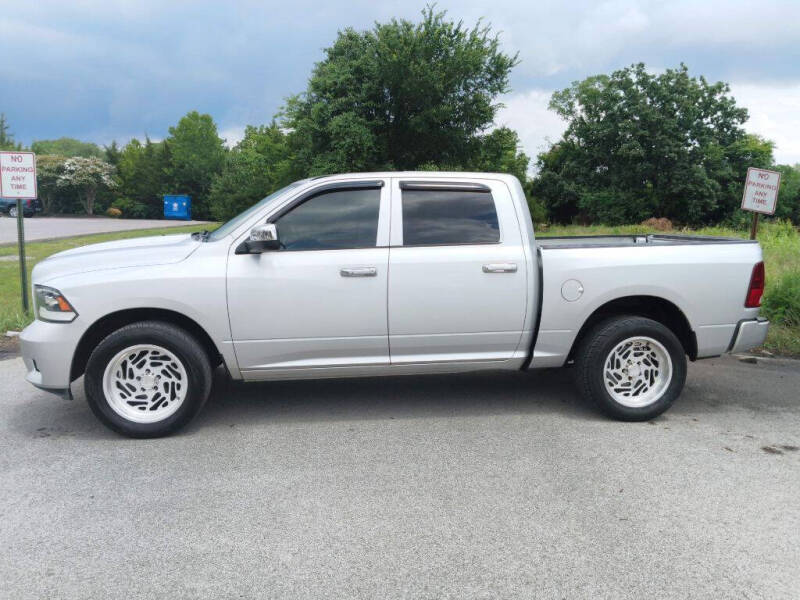2012 RAM 1500 ST