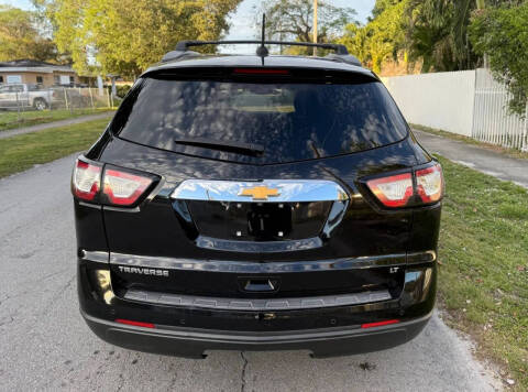 2017 Chevrolet Traverse LT