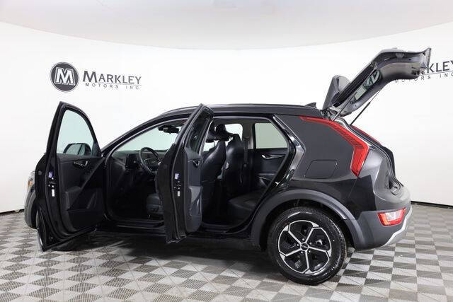 2023 Kia Niro EX