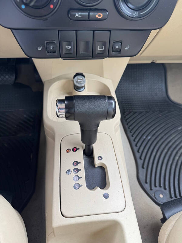 2010 Volkswagen New Beetle