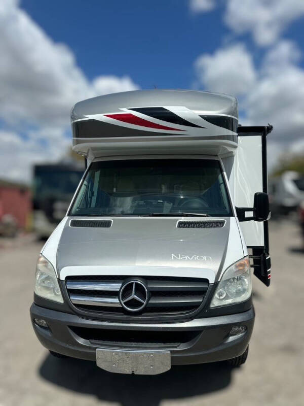 2010 Itasca NAVION 24A